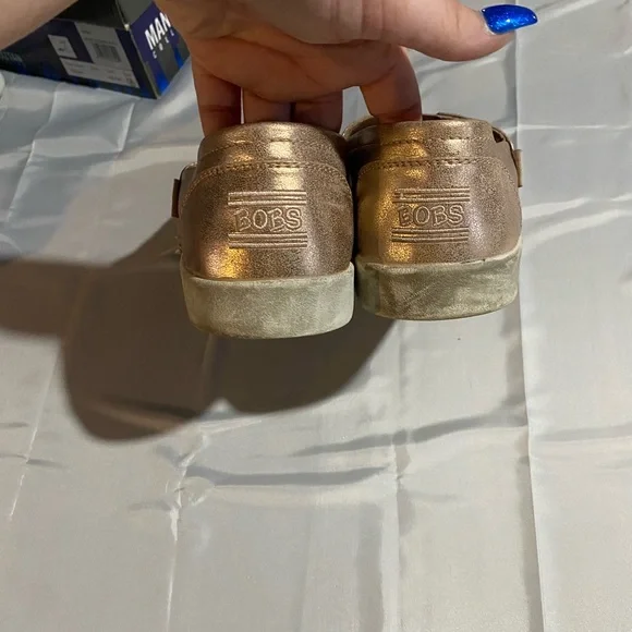 Bobs - Picture 3 of 3